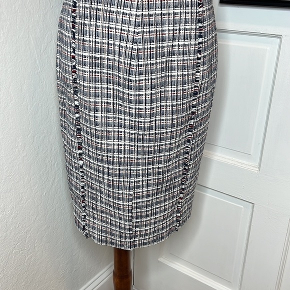 J. Crew Navy White & Red Tweed Fringe Midi Skirt Size 0 - Picture 6 of 8